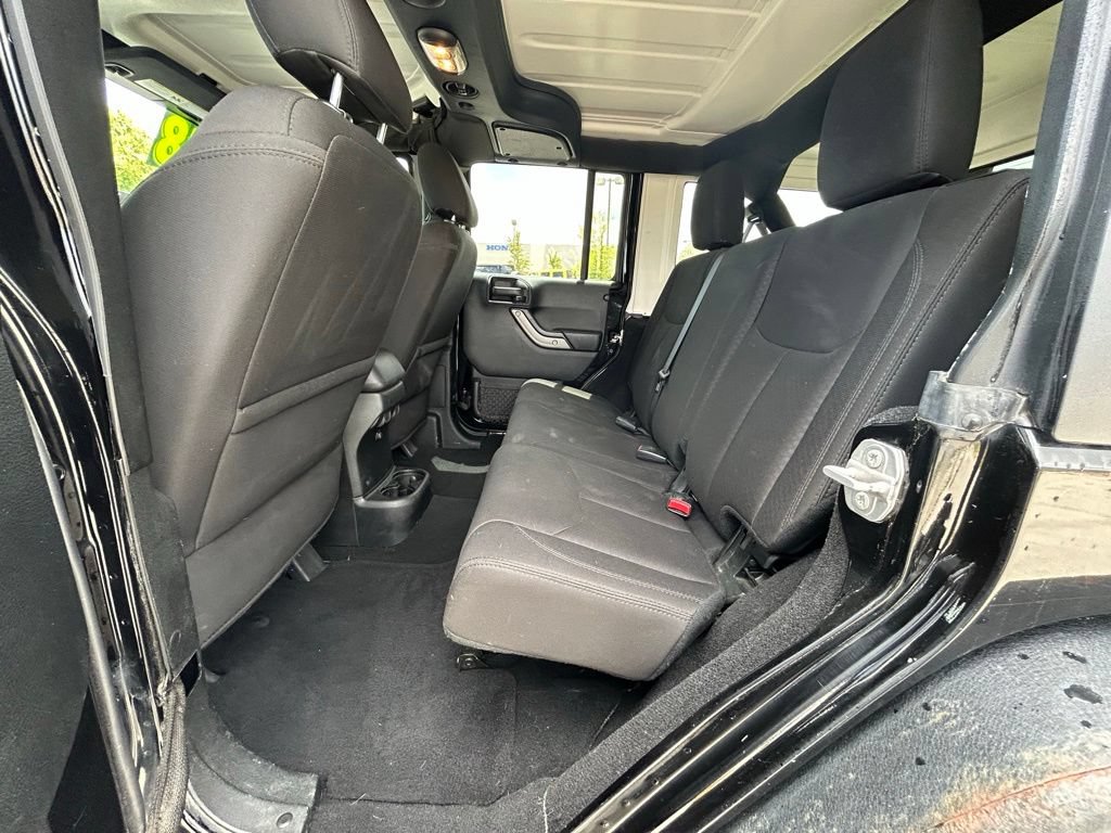Used 2018 Jeep Wrangler Unlimited Sport S AWD/4WD image 23