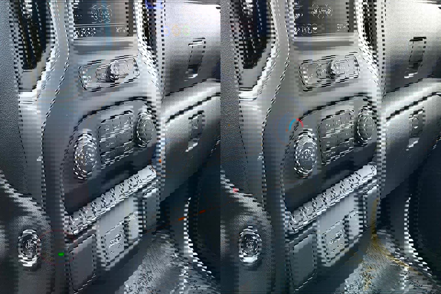 Used 2022 Chevrolet Silverado 1500 W/T w/ WT Value Package image 34