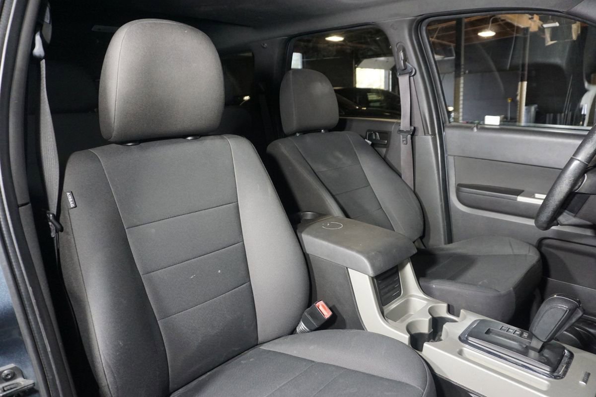 Used 2011 Ford Escape XLT w/ 202A Rapid Spec Order Code AWD/4WD image 18