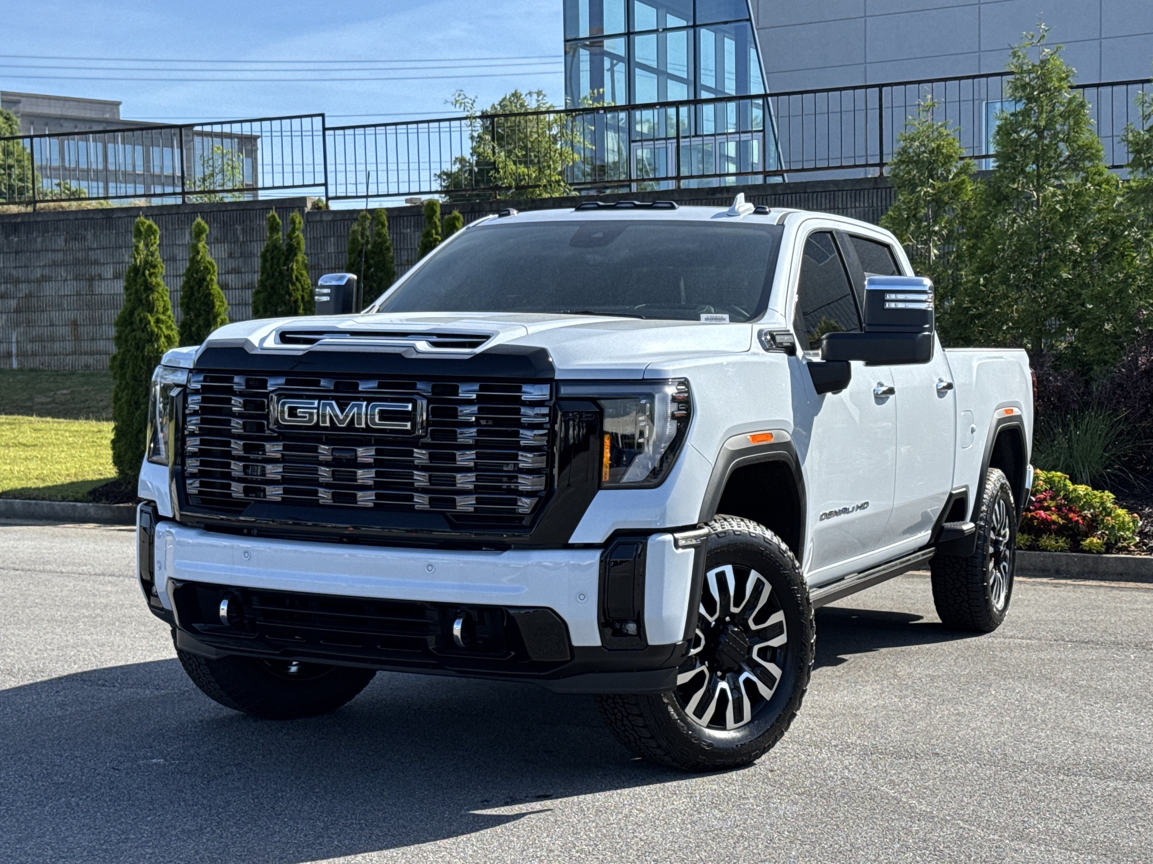 New 2026 GMC Sierra 2500 Denali Ultimate AWD/4WD image 5