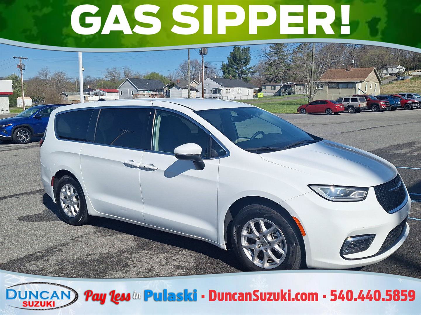 Used 2023 Chrysler Pacifica Touring-L FWD image 1