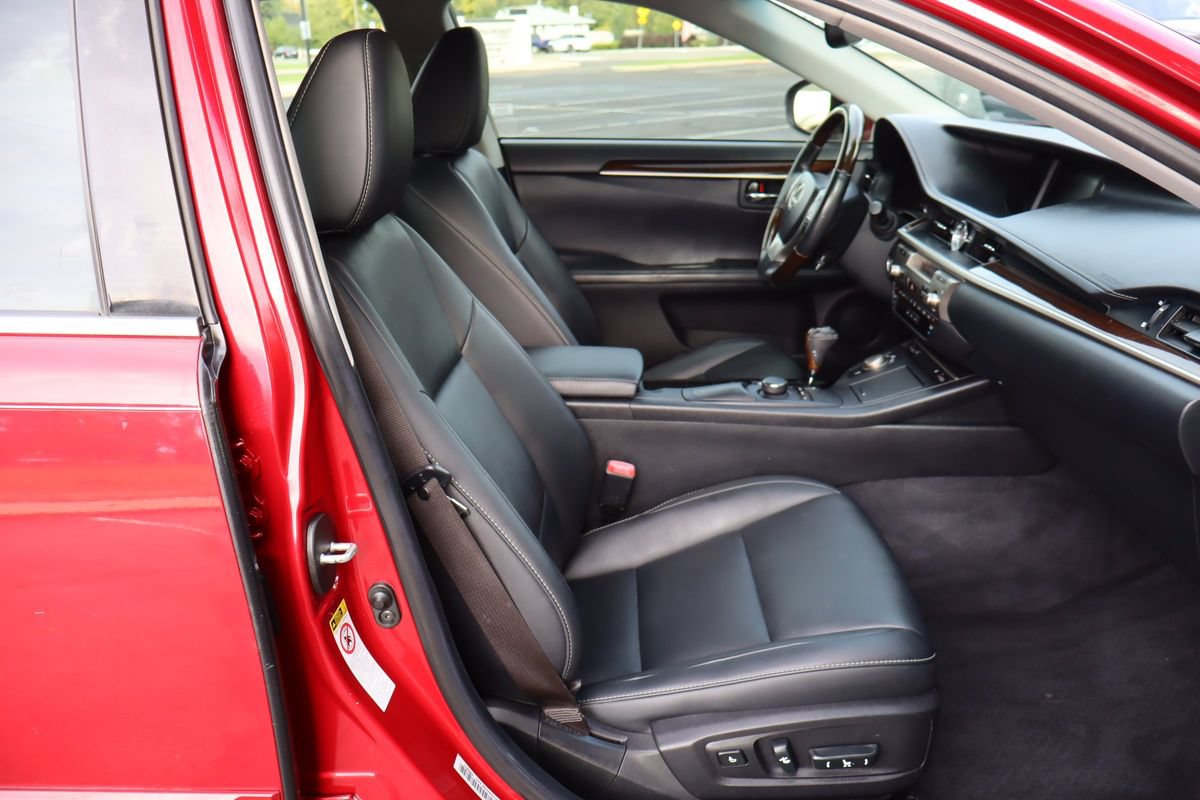 Used 2013 Lexus ES 350 w/ Premium Pkg FWD image 22