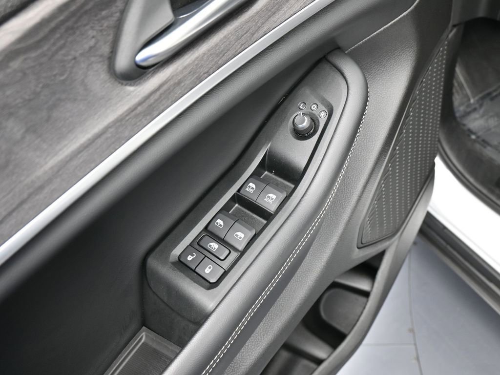 Used 2024 Jeep Grand Cherokee Limited RWD image 14
