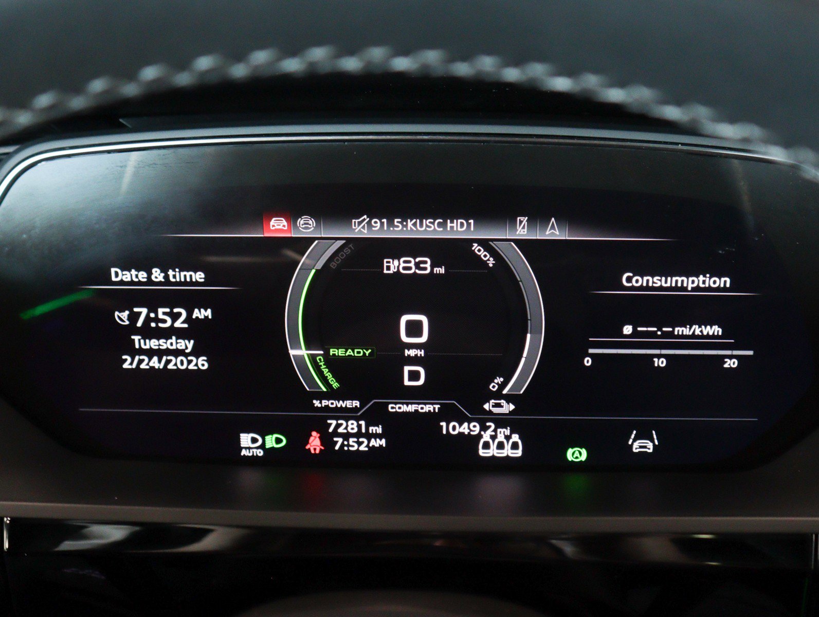 Used 2024 Audi Q8 e-tron Prestige w/ Prestige Package image 17