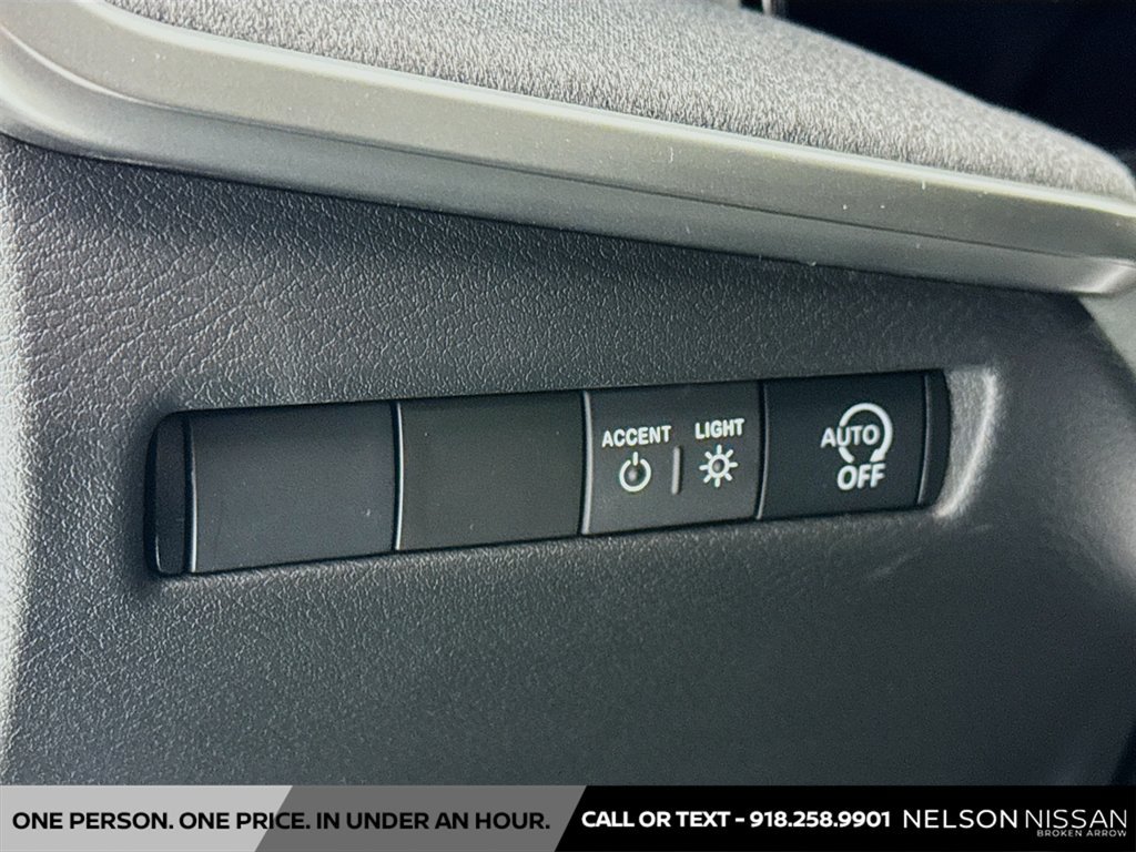 New 2026 Nissan Kicks SV w/ SV Premium Package FWD image 10