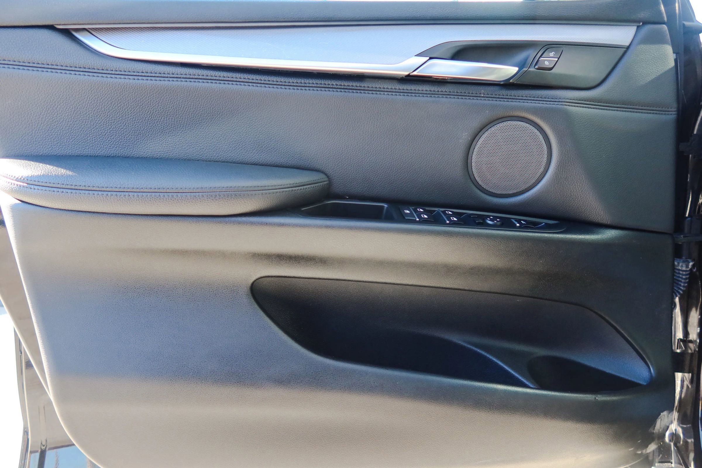 Used 2014 BMW X5 xDrive50i image 10