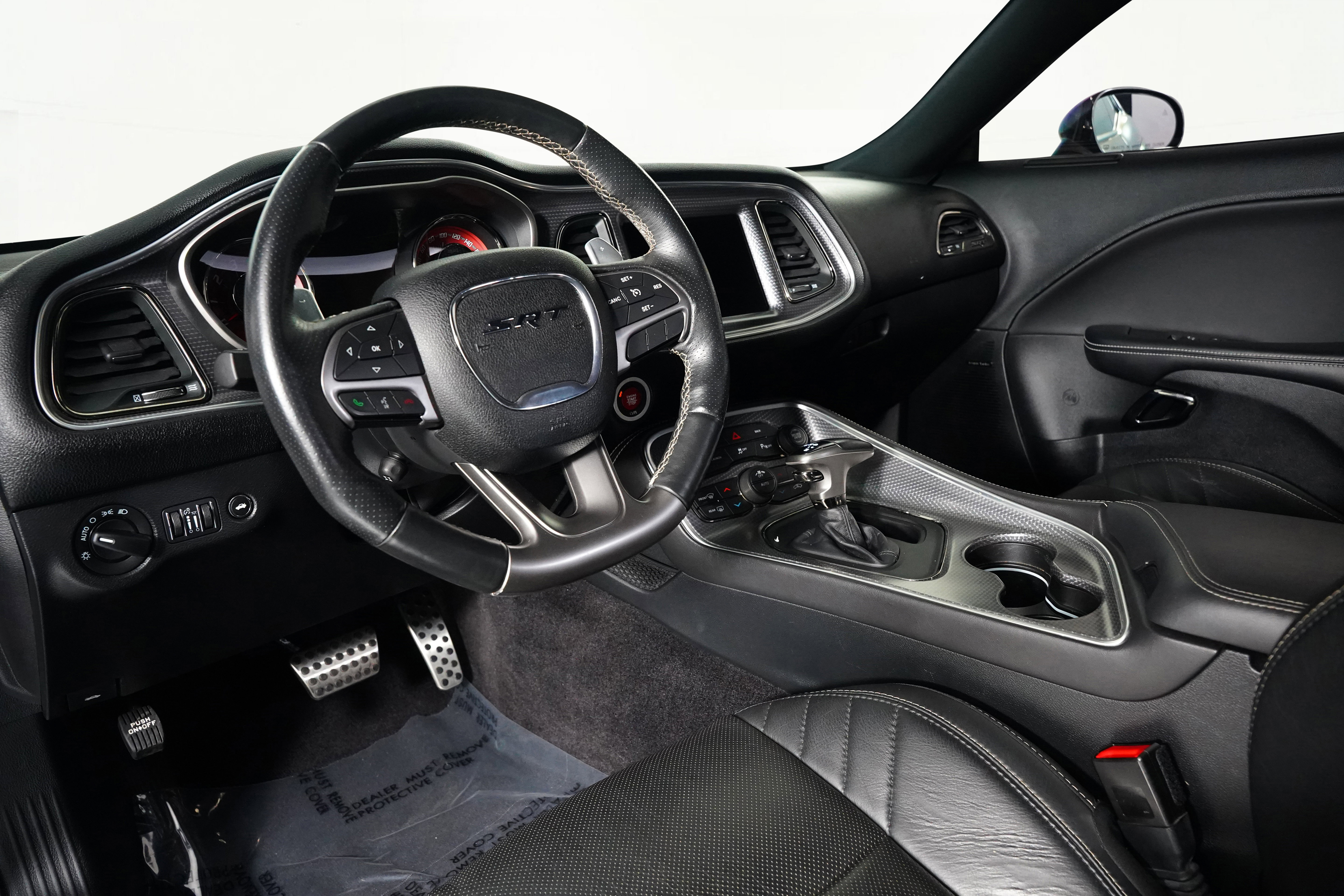 Used 2016 Dodge Challenger SRT Hellcat image 2