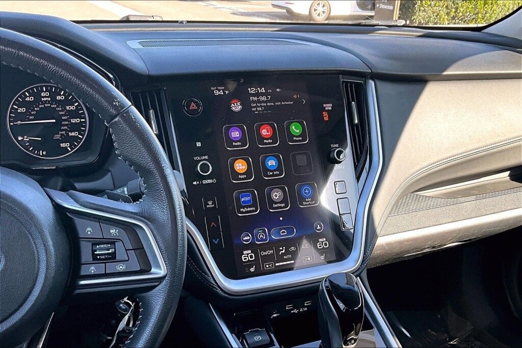 Used 2021 Subaru Outback Premium image 8