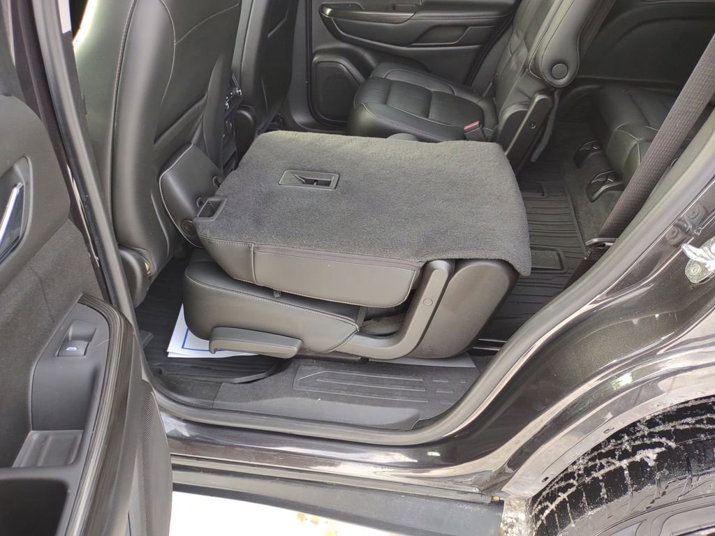 Used 2019 GMC Acadia SLT image 18