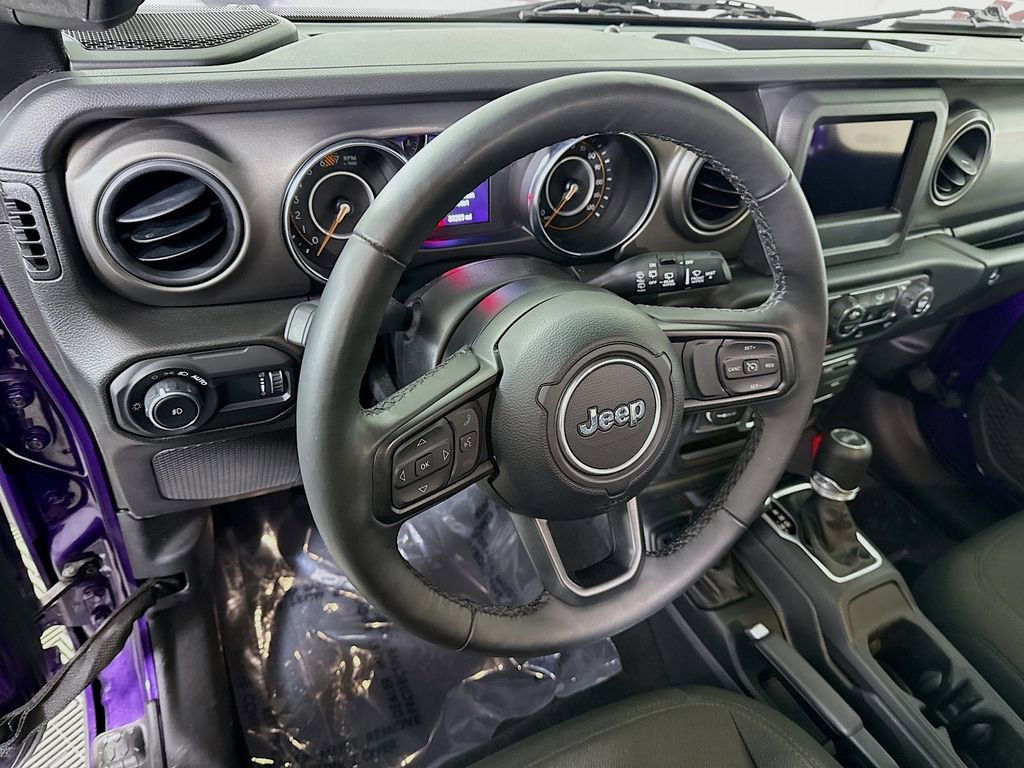 Used 2023 Jeep Wrangler Sport S image 4