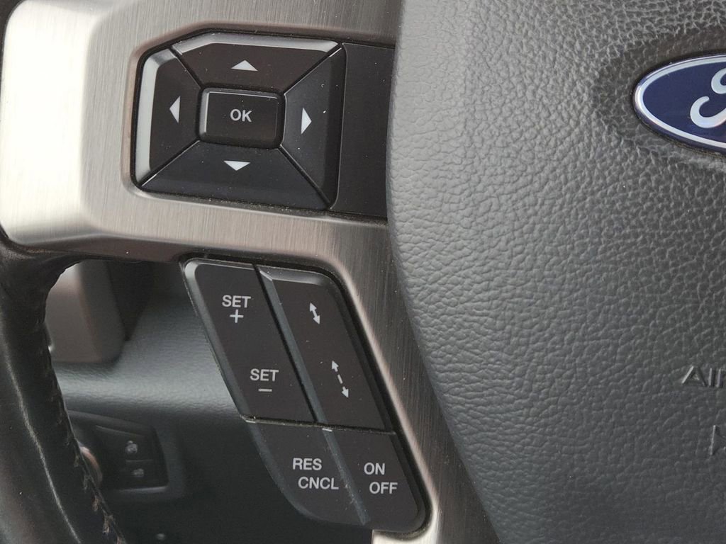 Used 2022 Ford F350 Platinum w/ FX4 Off-Road Package image 21