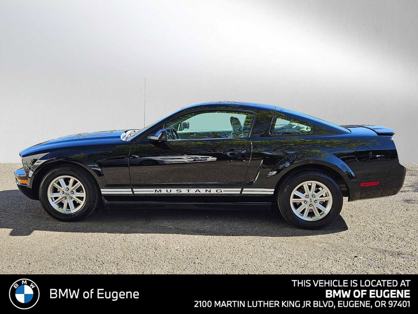 Used 2009 Ford Mustang Coupe RWD image 6