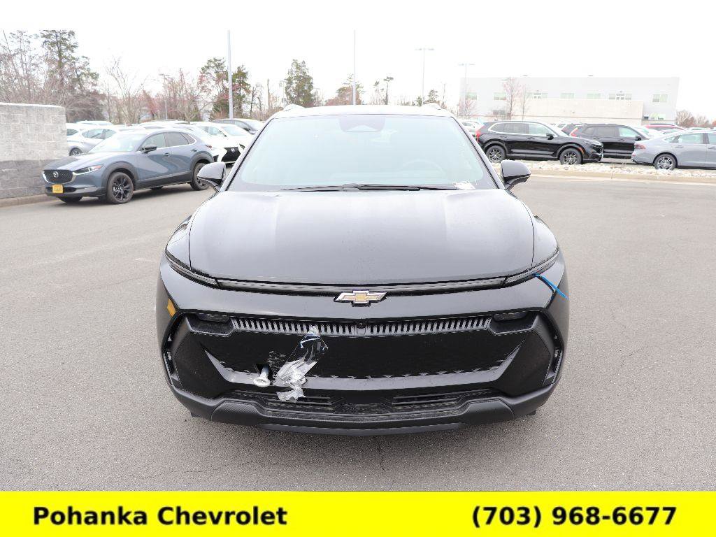 New 2026 Chevrolet Equinox EV LT FWD image 2