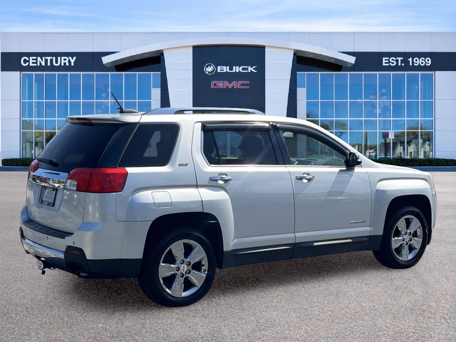 Used 2015 GMC Terrain SLT image 3