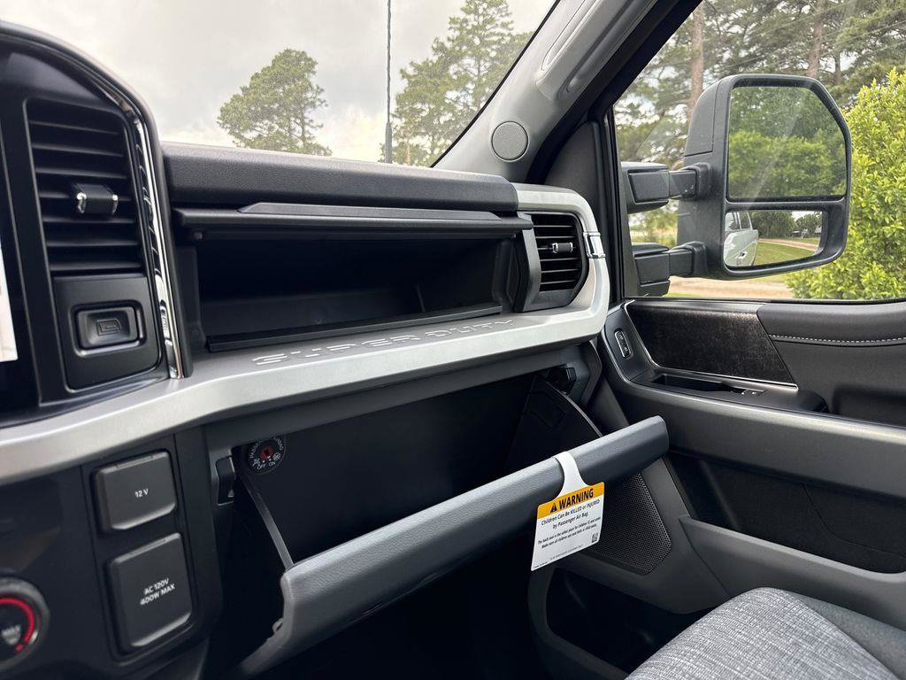 New 2026 Ford F250 XLT w/ XLT Premium Package AWD/4WD image 37
