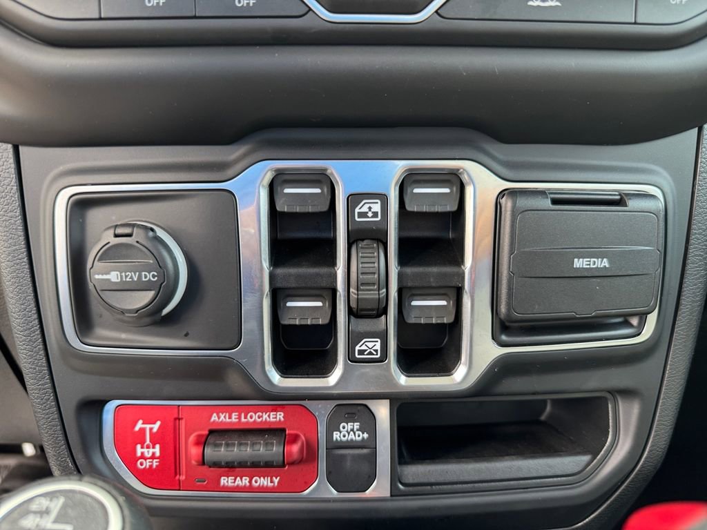 Used 2020 Jeep Gladiator Mojave AWD/4WD image 27