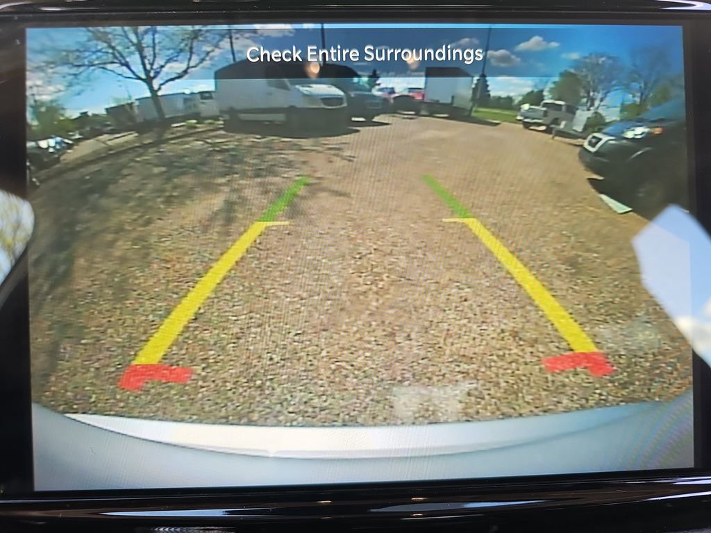 Certified 2024 Chrysler Pacifica Touring-L FWD image 16