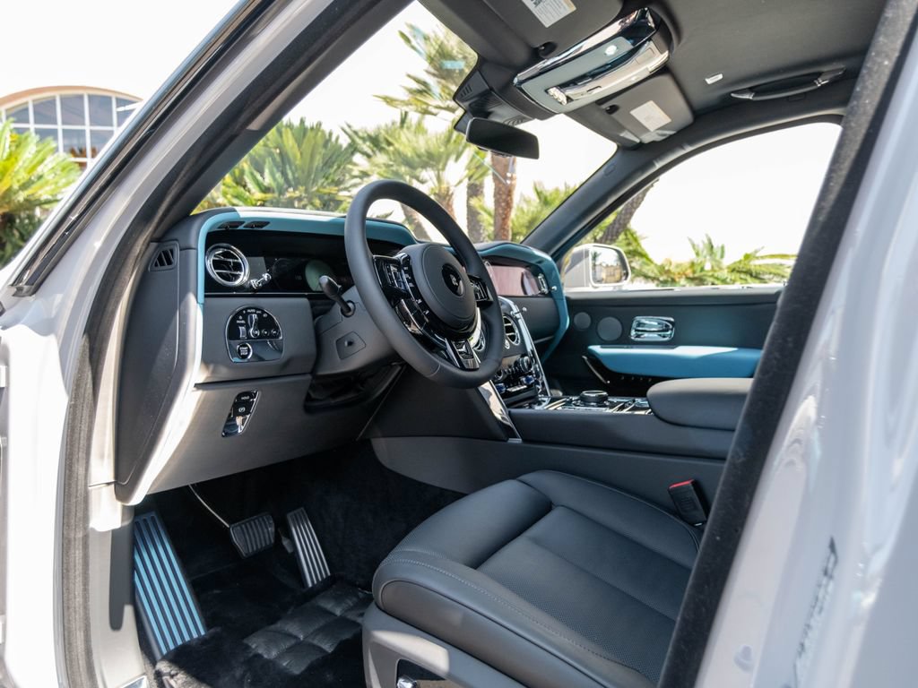 New 2026 Rolls-Royce Cullinan AWD/4WD image 25