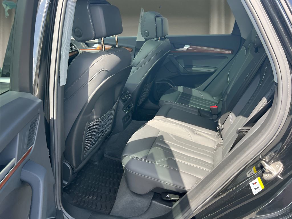 Used 2023 Audi Q5 e Premium Plus w/ Premium Plus Package image 11