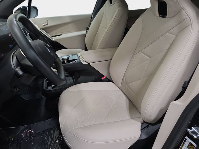 Certified 2026 BMW iX xDrive45 AWD/4WD image 11