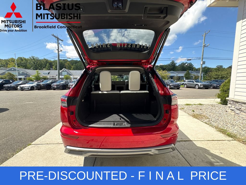 Used 2025 Mitsubishi Outlander SE AWD/4WD image 62