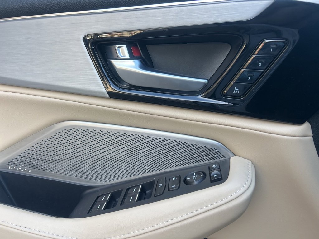 Used 2023 Acura MDX FWD w/ Technology Package image 25