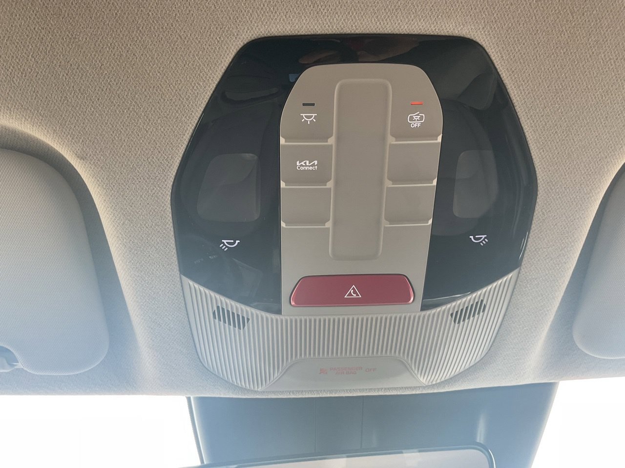 Used 2025 Kia K4 FWD image 14