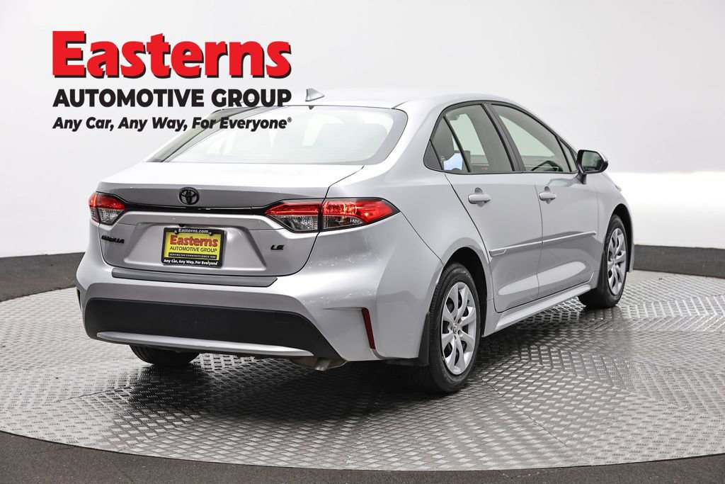 Used 2022 Toyota Corolla LE FWD image 5