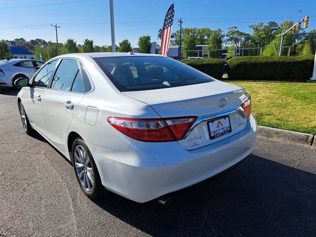 Used 2015 Toyota Camry XLE image 10
