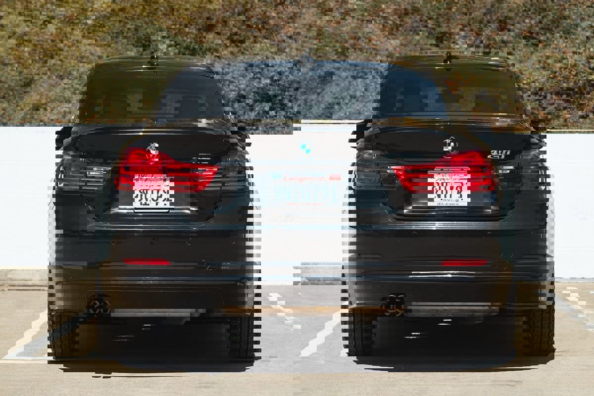 Used 2017 BMW 430i Coupe w/ Driver Assistance Package image 7