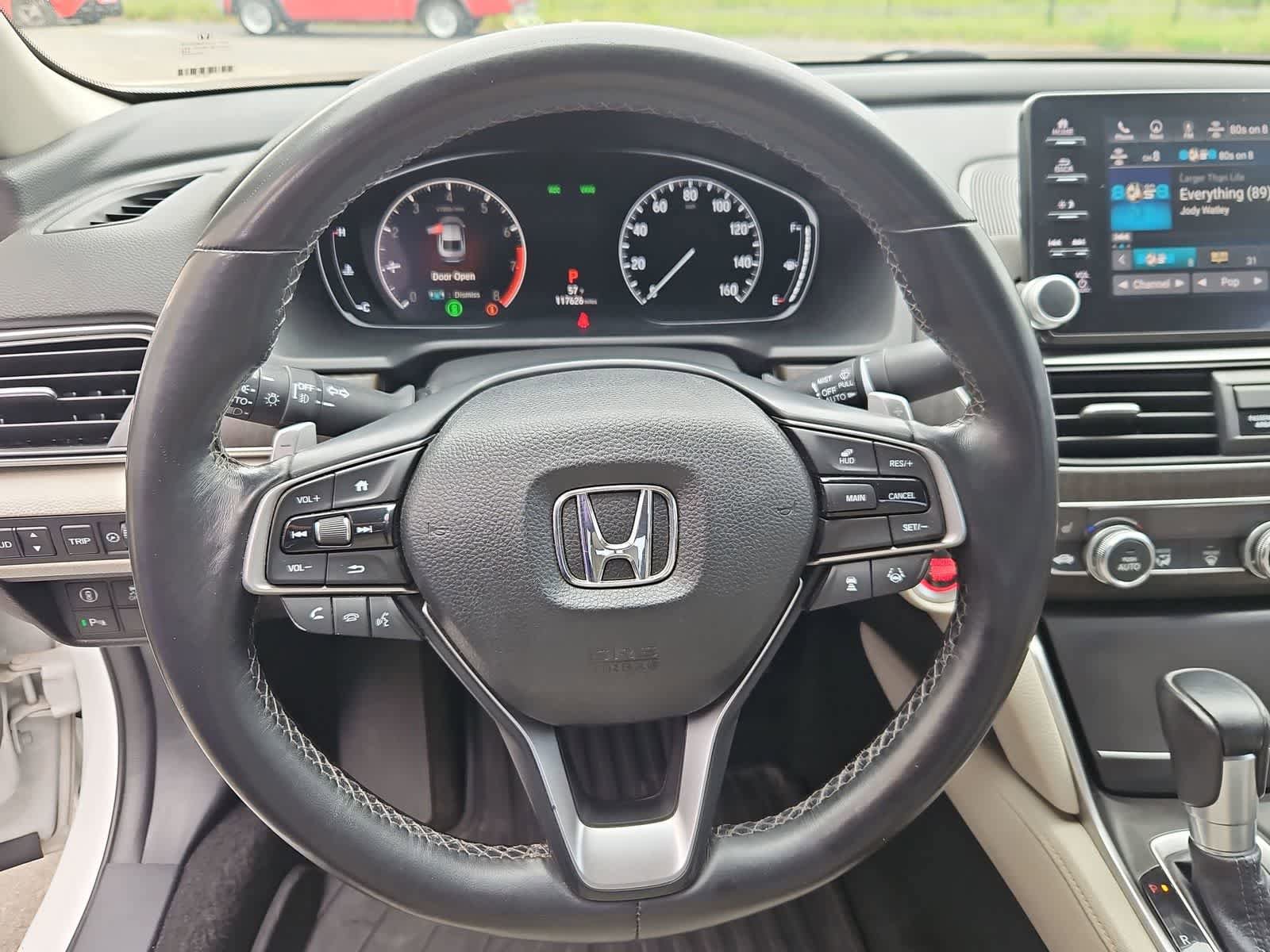 Used 2018 Honda Accord Touring image 23