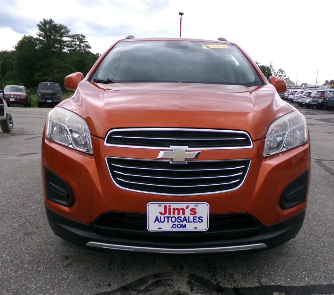 Used 2016 Chevrolet Trax LT w/ LT Sun and Sound Package AWD/4WD image 8