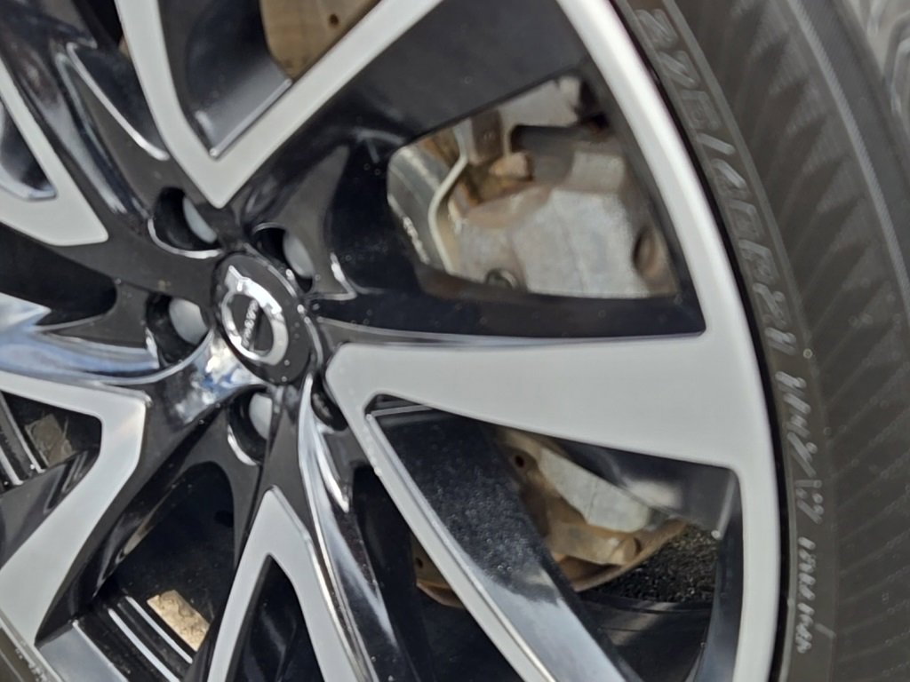 Used 2021 Volvo XC90 T6 Momentum w/ Climate Package image 4