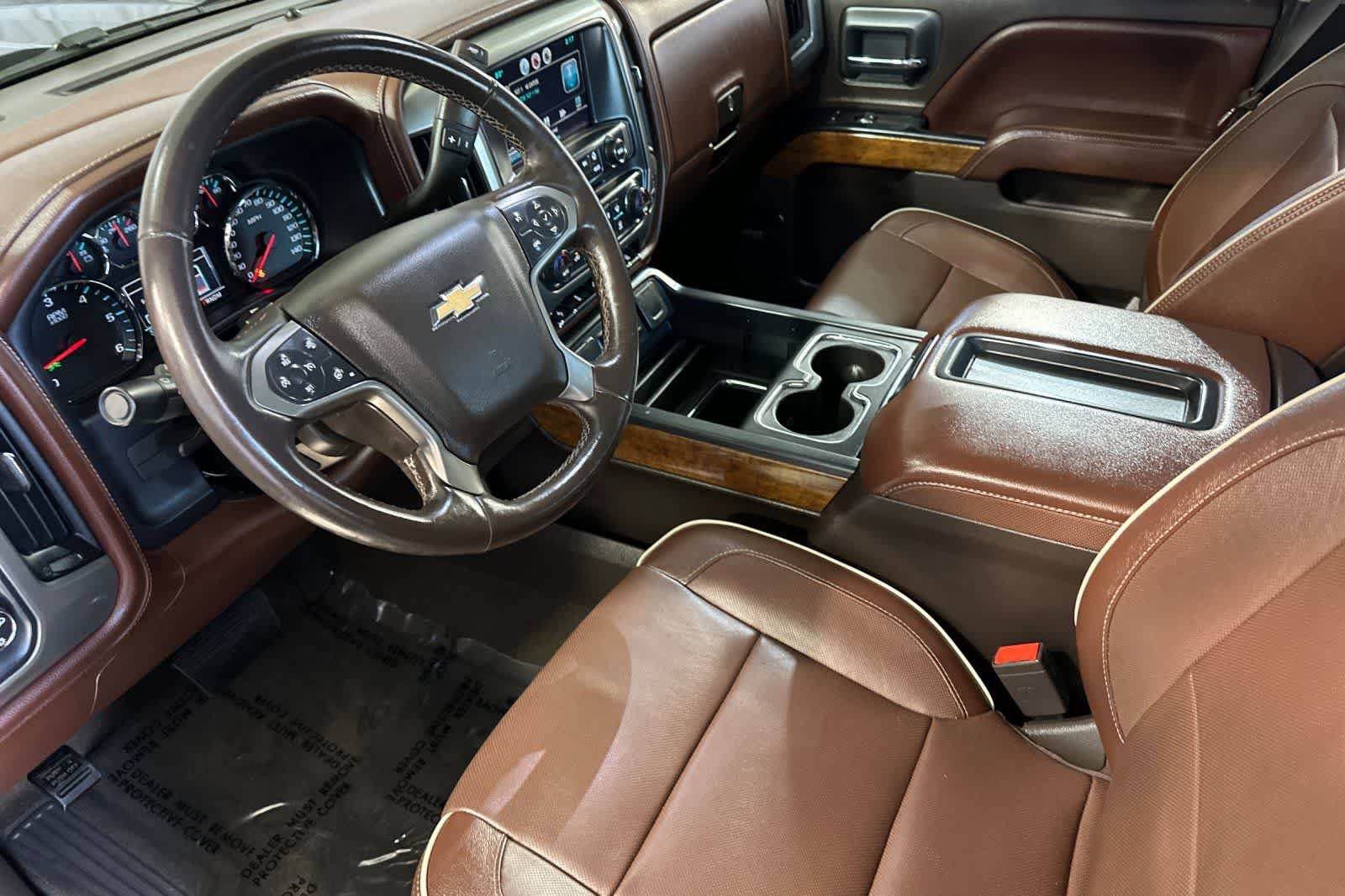 Used 2015 Chevrolet Silverado 1500 High Country w/ High Country Premium Package AWD/4WD image 12
