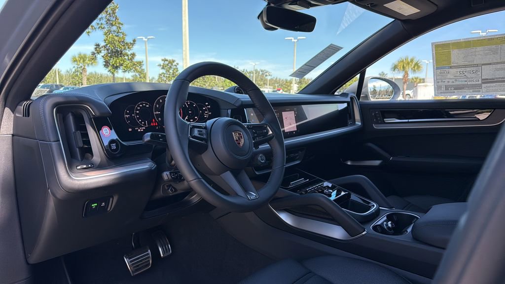 New 2026 Porsche Cayenne S image 4