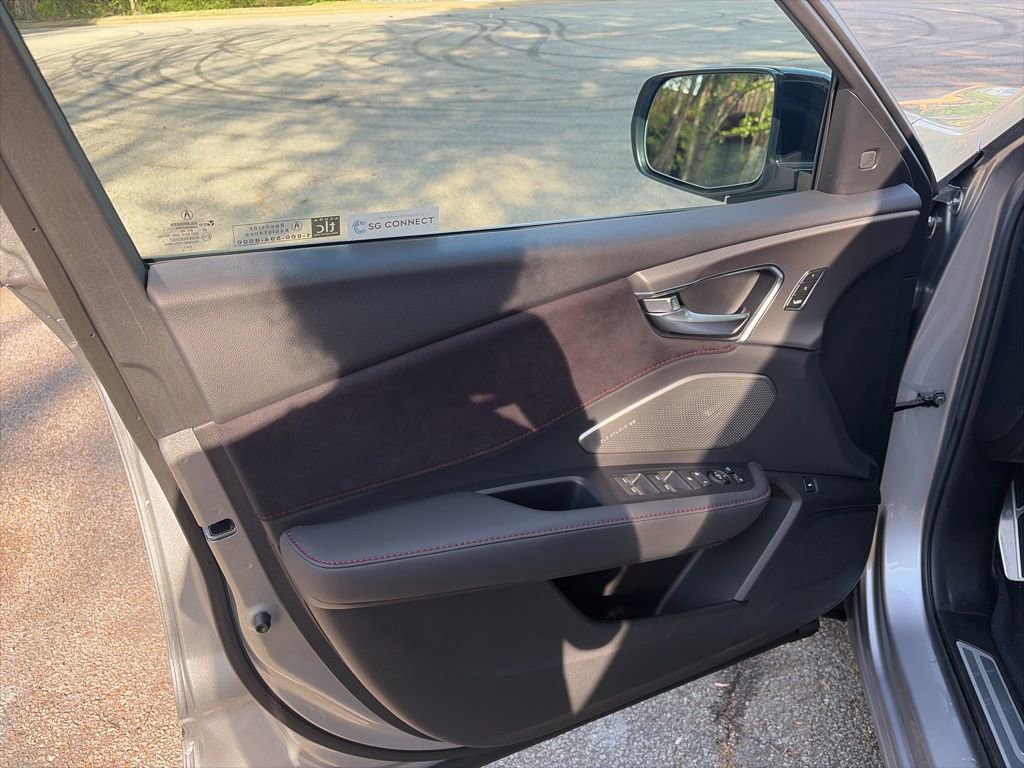 Used 2025 Acura RDX AWD w/ A-Spec & Advance Pkg image 9