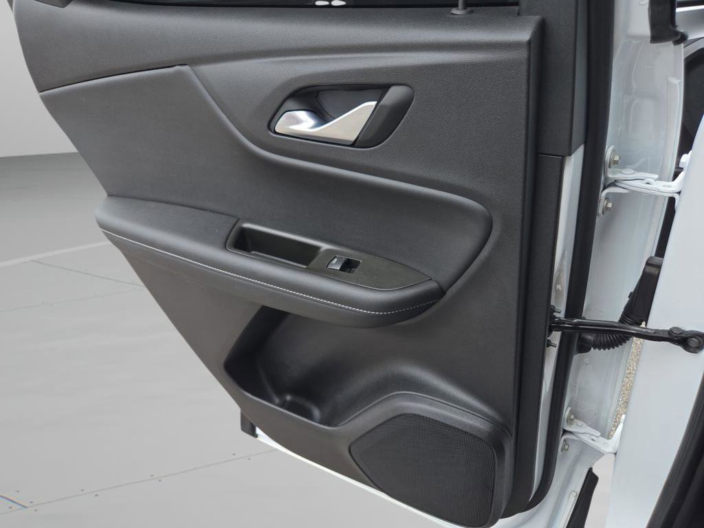 Used 2025 Chevrolet Blazer LT w/ LPO, Floor Liner Package FWD image 28