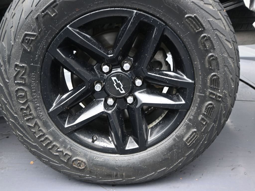 Used 2019 Chevrolet Silverado 1500 Custom Trail Boss w/ Custom Convenience Package image 10