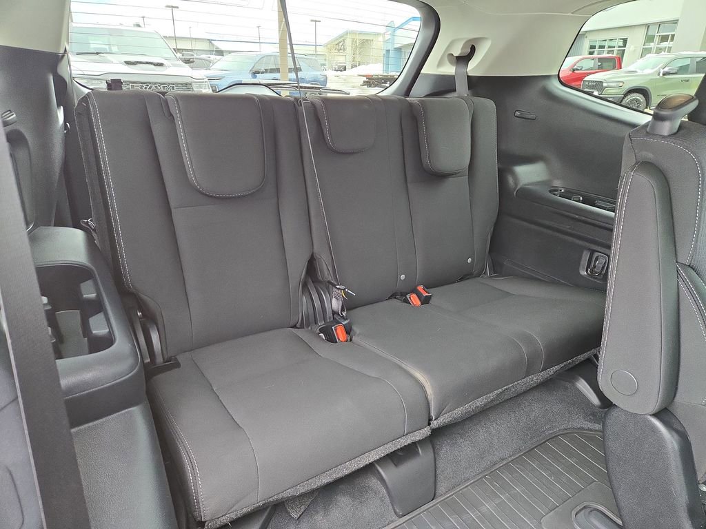 Used 2025 Subaru Ascent Premium w/ Premium Package image 16