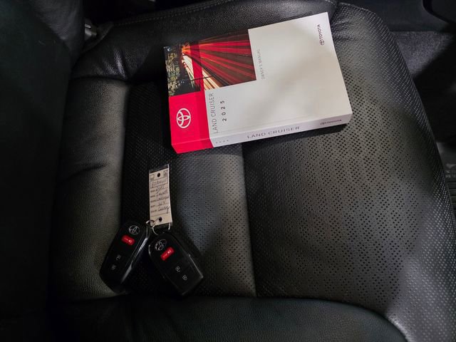 Used 2025 Toyota Land Cruiser 1958 image 9