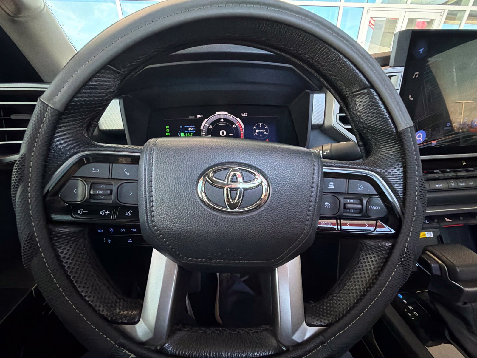Used 2024 Toyota Tundra Limited w/ Power Package AWD/4WD image 9