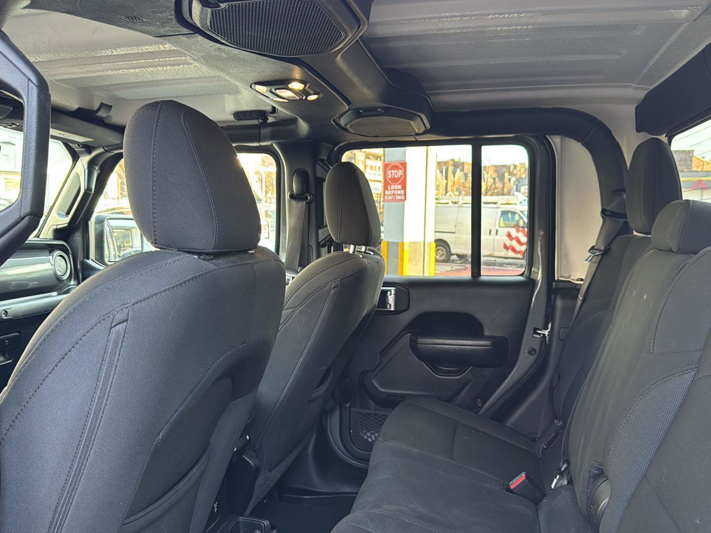 Used 2022 Jeep Gladiator Sport image 29