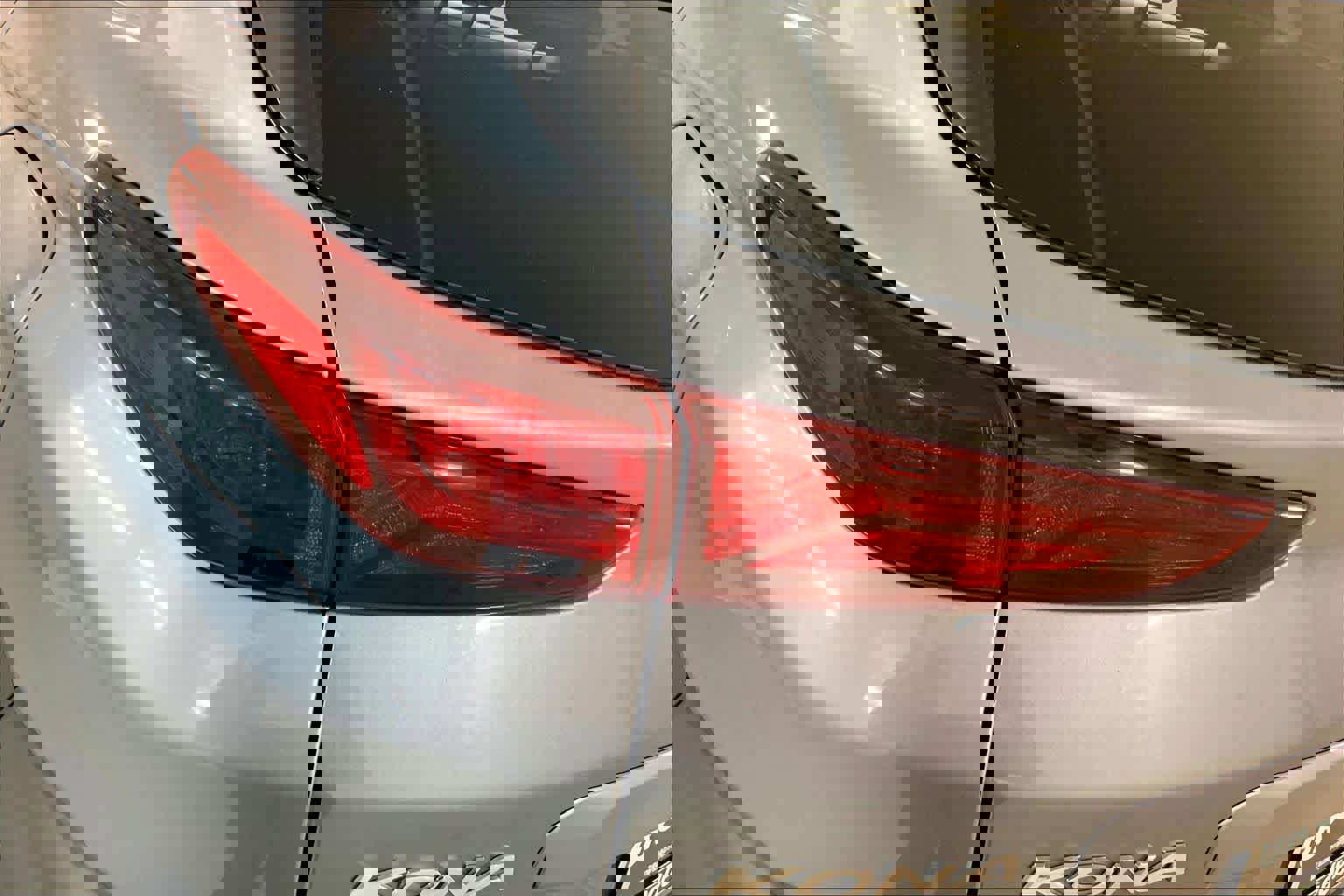 Used 2020 Hyundai Kona SEL image 28