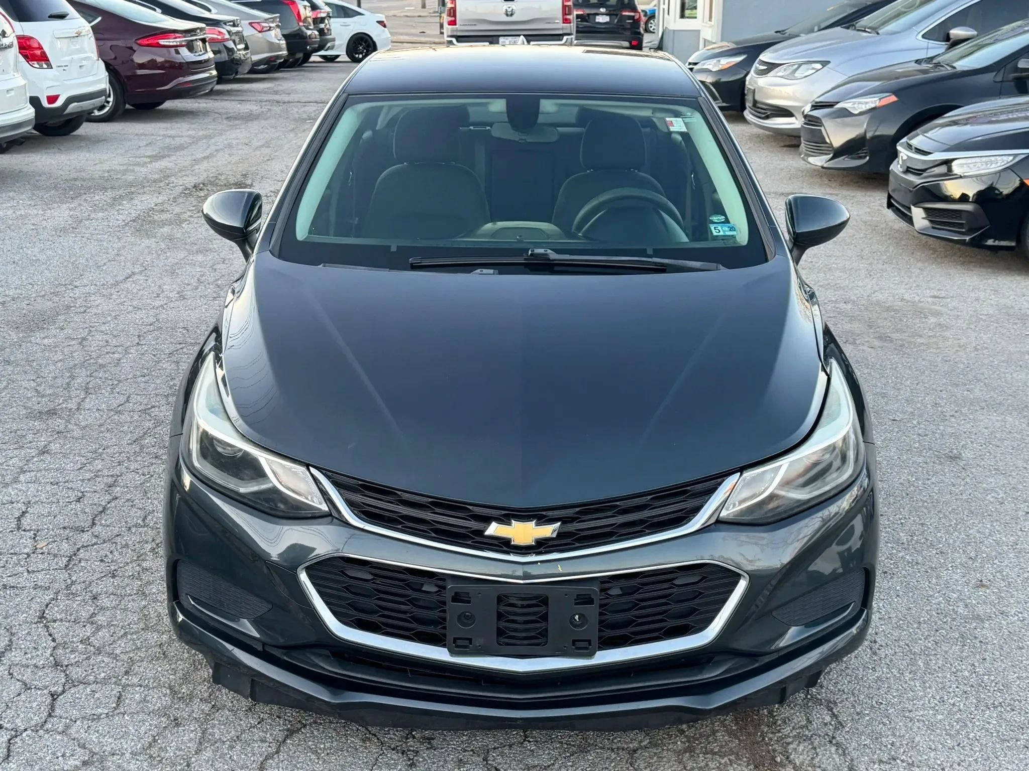 Used 2017 Chevrolet Cruze LT w/ Convenience Package FWD image 8