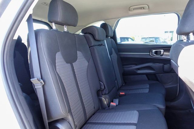 Used 2022 Kia Sorento LX image 14