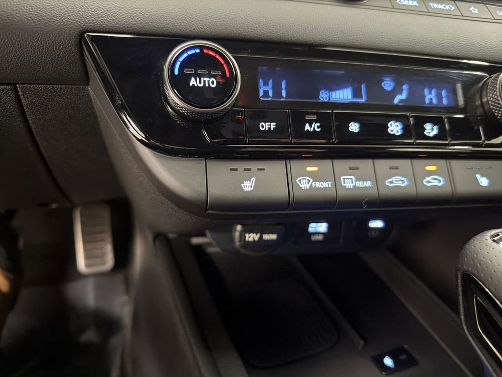 Used 2025 Hyundai Elantra N Line image 30