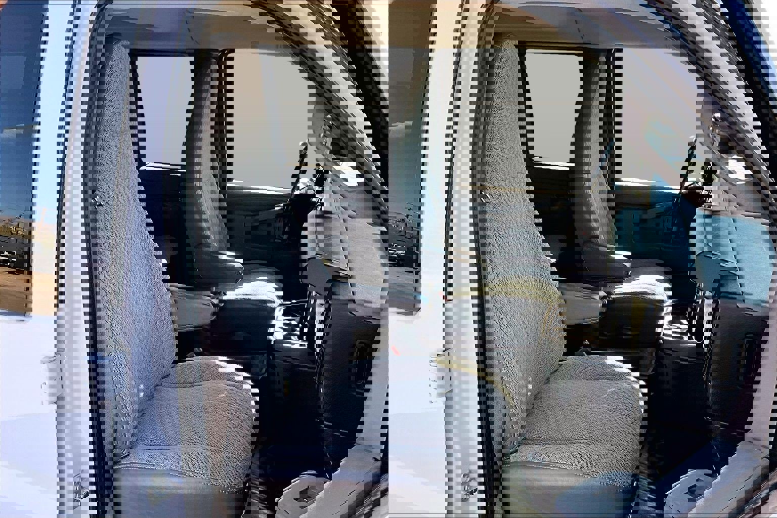 Used 2017 Chevrolet Express 2500 LS image 7