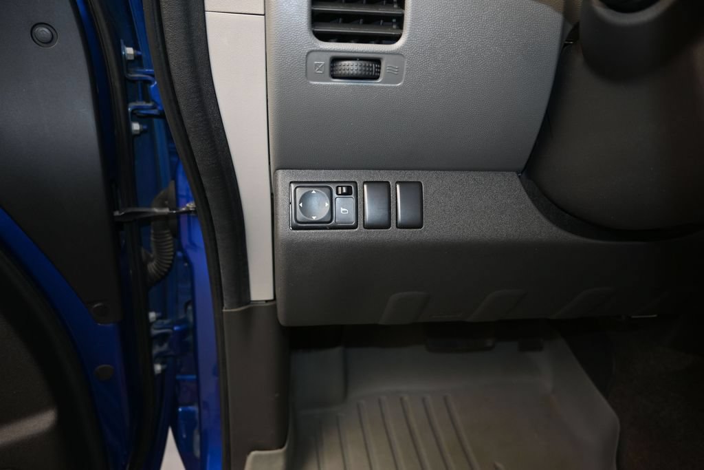 Used 2015 Nissan Xterra S w/ Value Package RWD image 12