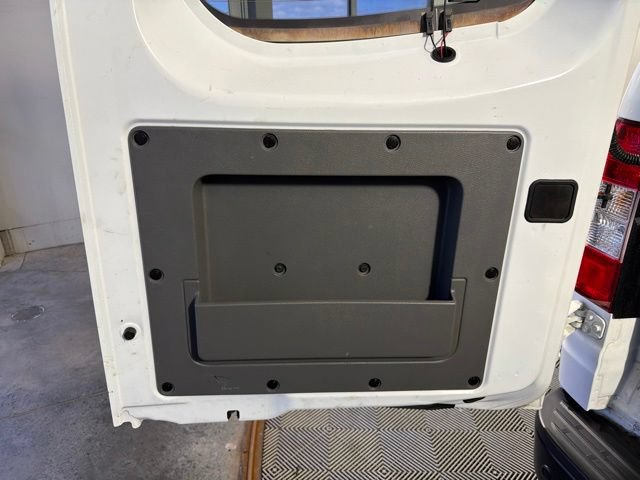 Used 2020 Nissan NV 2500 SV w/ Back Door Glass Package RWD image 11
