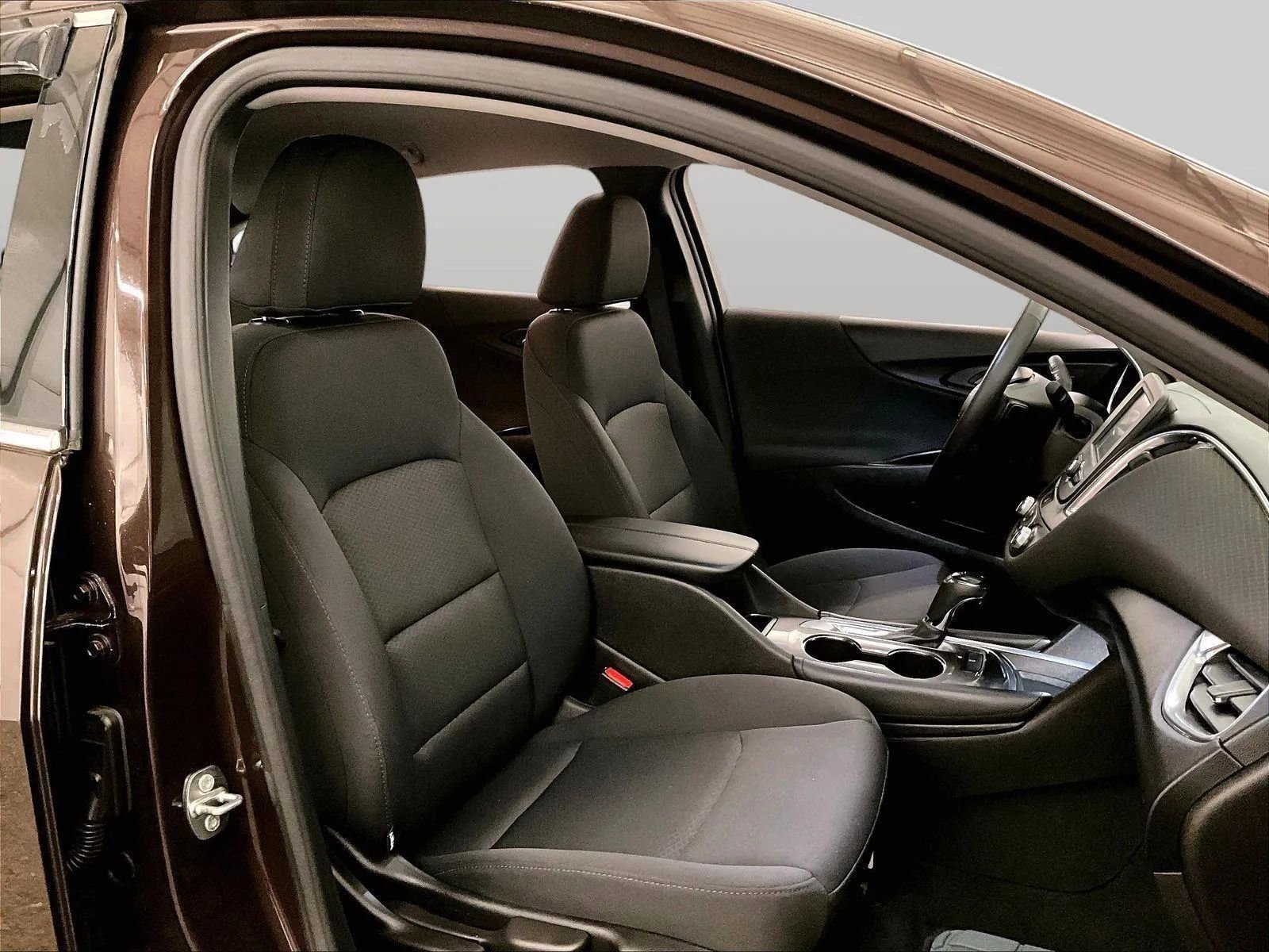 Used 2016 Chevrolet Malibu LT FWD image 7